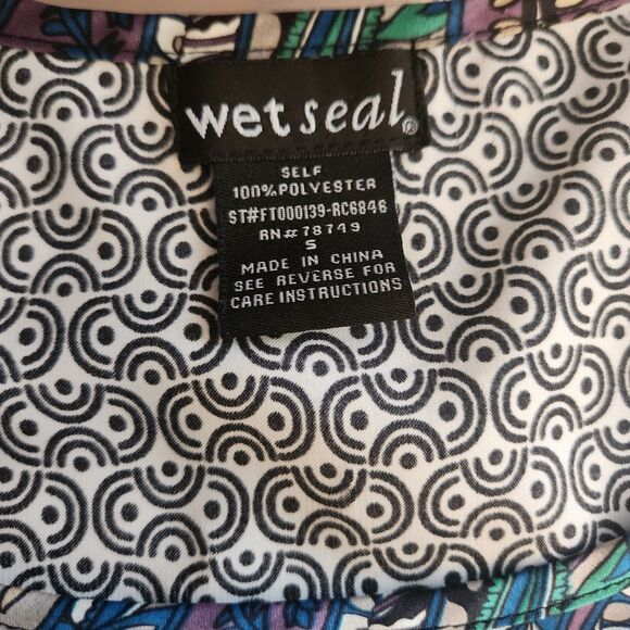 Wetseal S Mandala festival hobo capped short sleeve top blouse - Picture 7 of 9